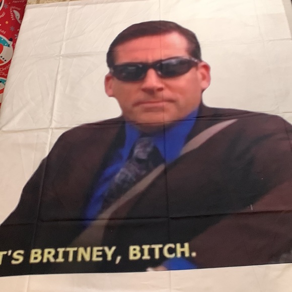 52” X 60” The Office - Michael Scott “It’s Britney Bitches” Wall Tapestry 100% - Picture 4 of 6